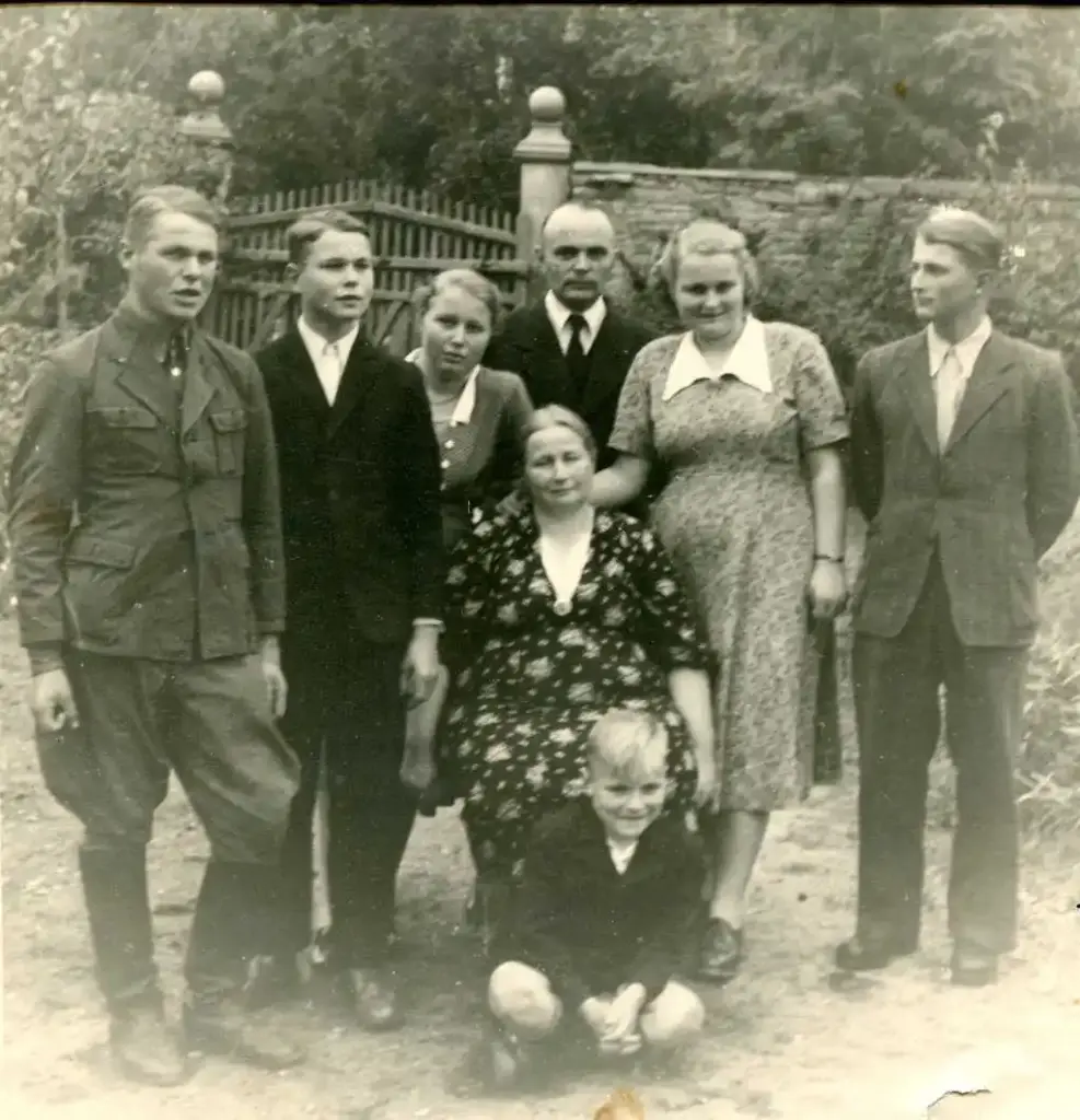 gut_buestedt_Familie Theodor und Emmy Schwartzkopff September-1950